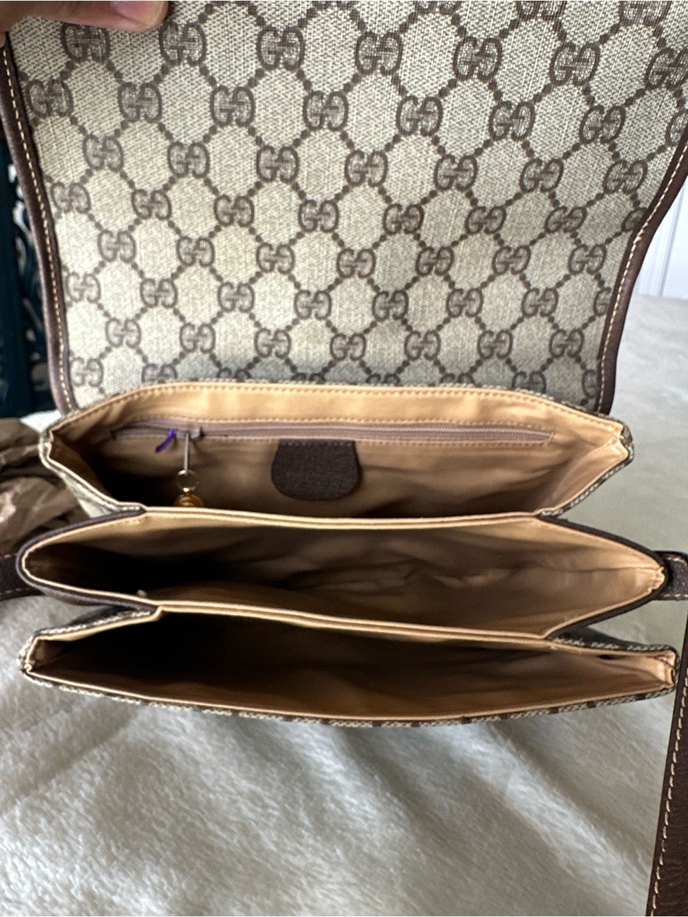 Gucci Monogram Shoulder Bag - Picture 10 of 16